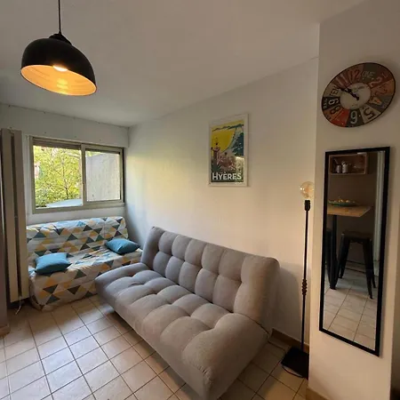 Résidence Avec Piscine Et Tennis Appartement *