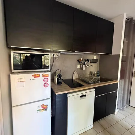 Résidence Avec Piscine Et Tennis Appartement *